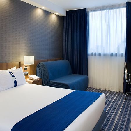 Holiday Inn Express Campo De Gibraltar-Barrios By Ihg Лос Бариос Екстериор снимка