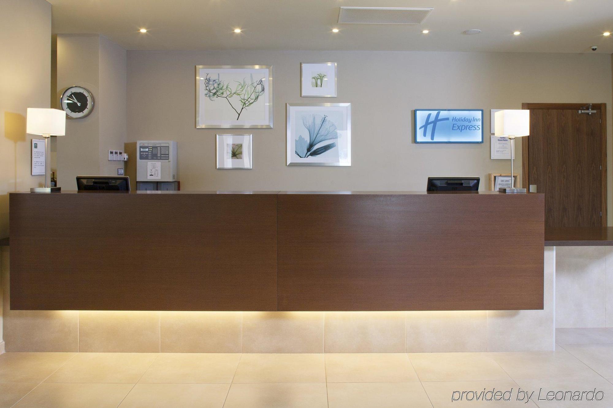 Holiday Inn Express Campo De Gibraltar-Barrios By Ihg Лос Бариос Интериор снимка